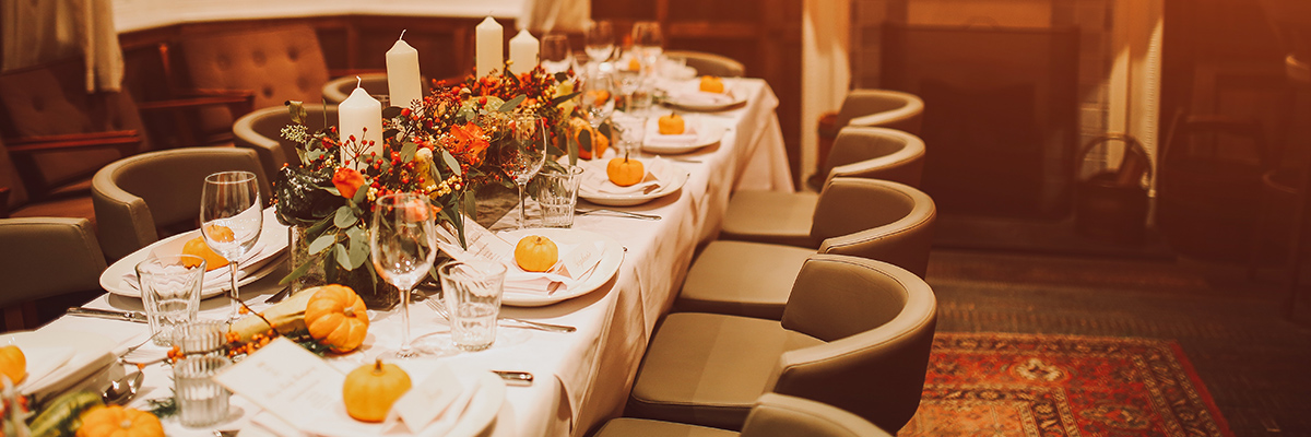 Classic Thanksgiving table setting