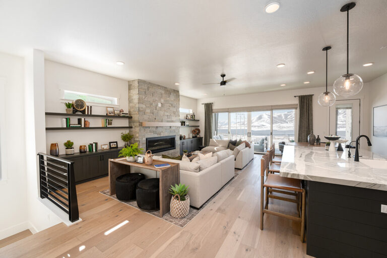 Skyline Twinhome | Shoreline Park City Townhome